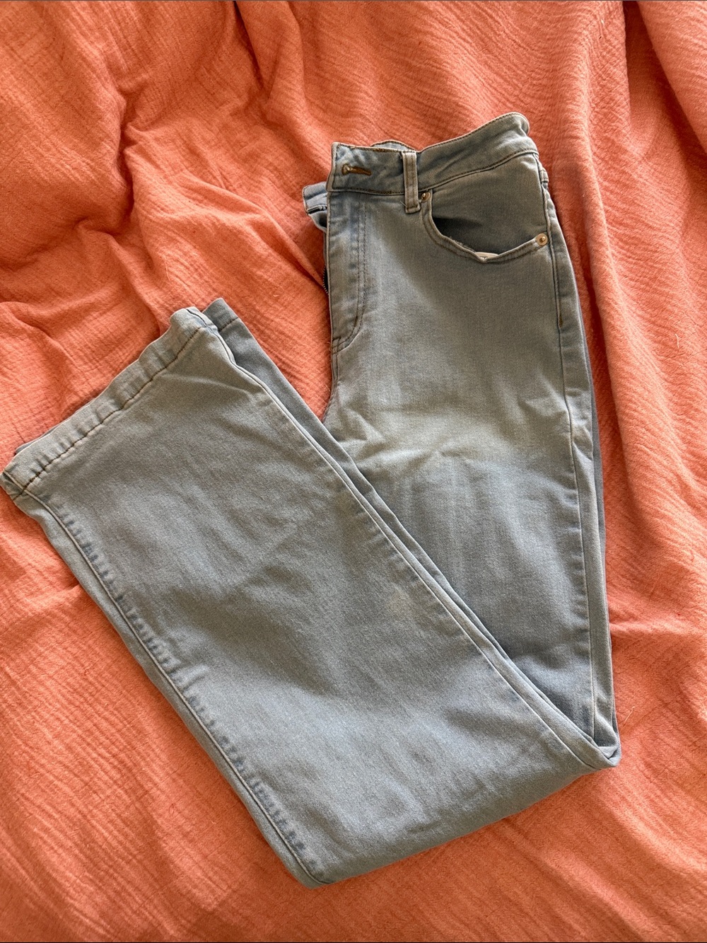 Classic High-Rise Light Blue Women’s Jeans